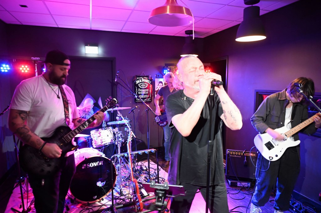 ../Images/10 jaar Ro's Barbershop 179.jpg